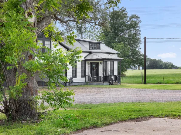1013 Park Prairie Rd, Fayetteville, TX 78940