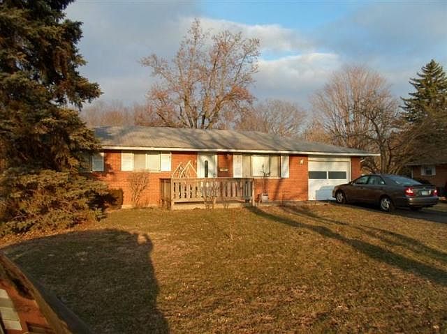 1st image of 135 Cedar Dr