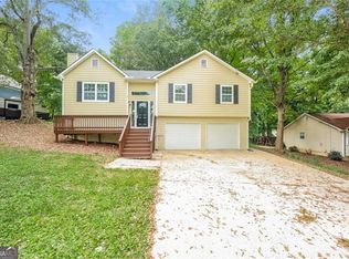 81 Kingswood Club Dr, Dallas, GA 30157