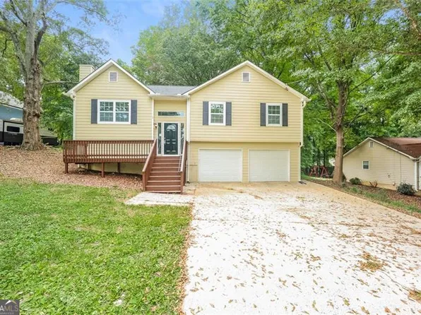 81 Kingswood Club Dr, Dallas, GA 30157