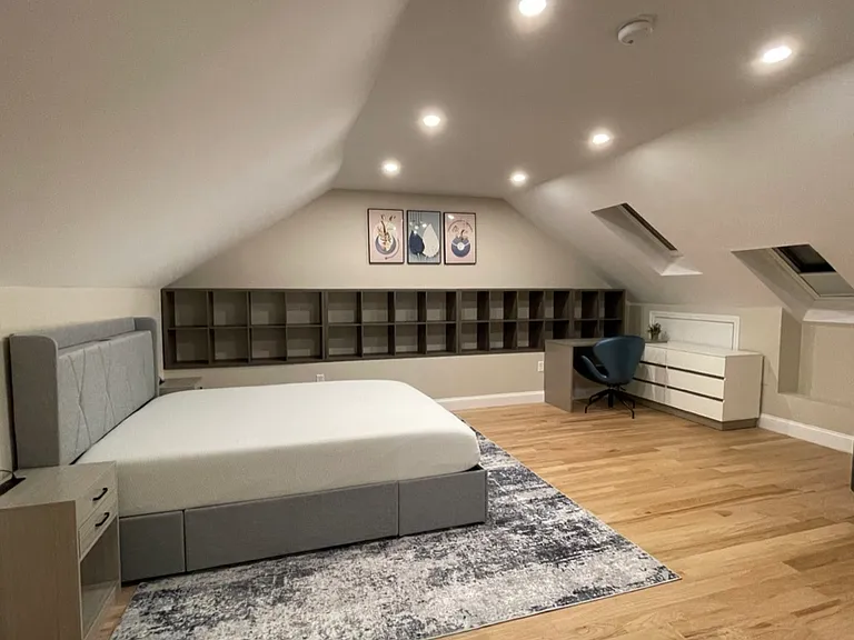 543 Centre St #6 — Photo 8