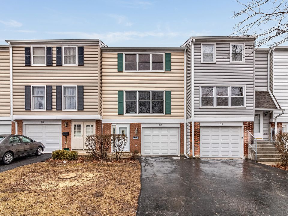 1st image of 912 Banbury Ct