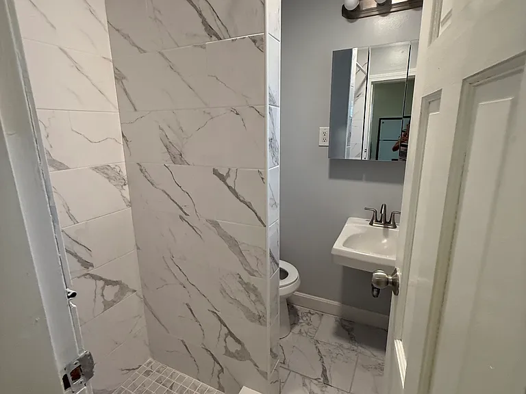 15 Vandine St #1 — Photo 10