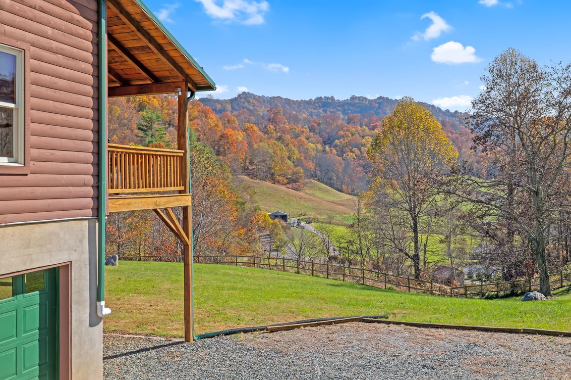 next background image