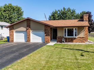 1219 10th St, Baraboo, WI 53913
