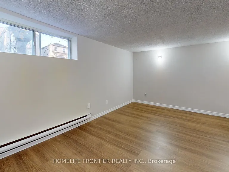 79 Redwood Ave #3 — Photo 5