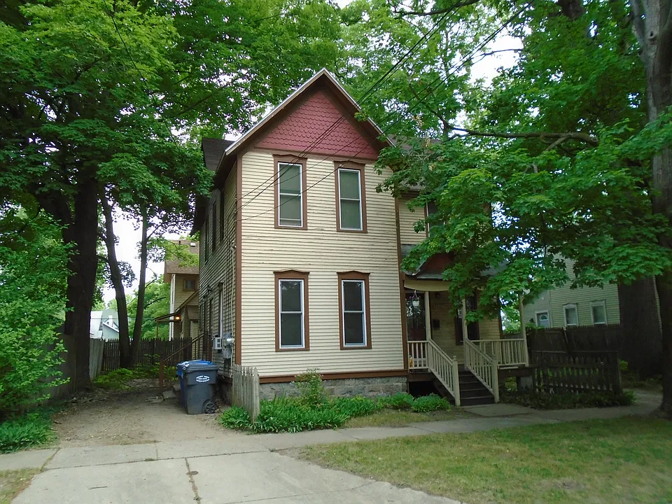 1120 Forbes St #3