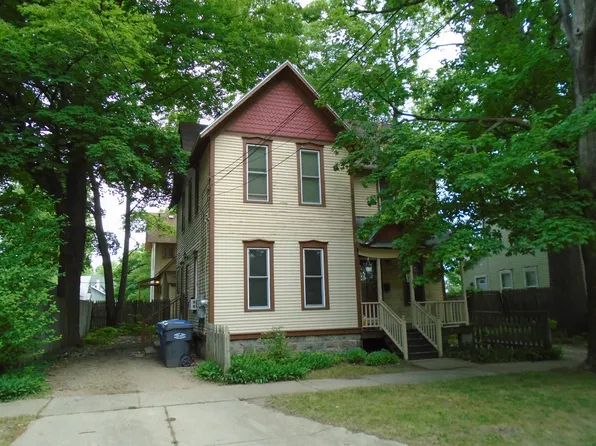 1120 Forbes St APT 3, Kalamazoo, MI 49006