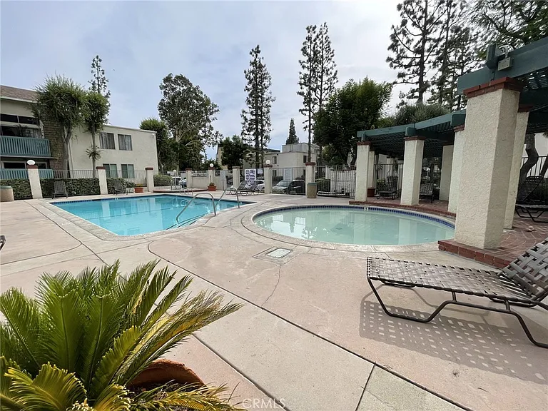 5700 Etiwanda Ave #240 — Photo 37