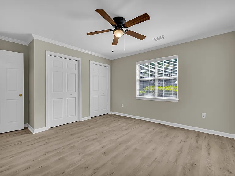 100 Woodstone Dr #7 — Photo 29