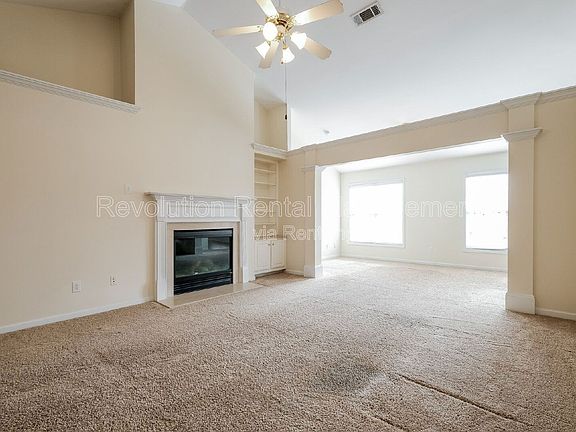 5th image of 1072 Pecan Grove Pl