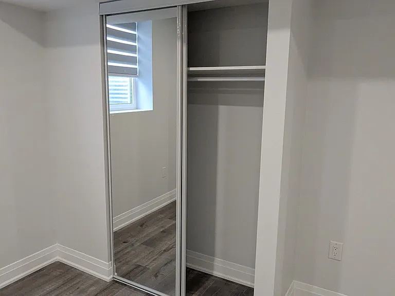 5 Broden Cres — Photo 10