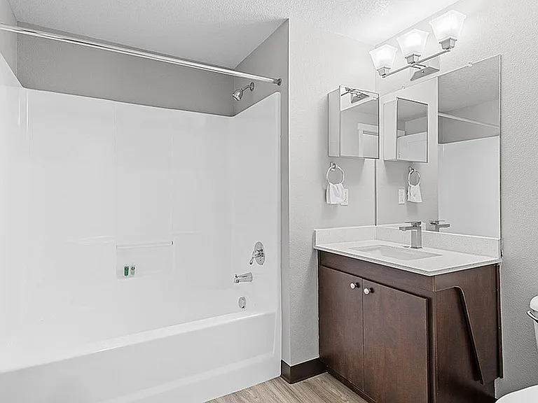 Element 170 Apartments — Photo 48