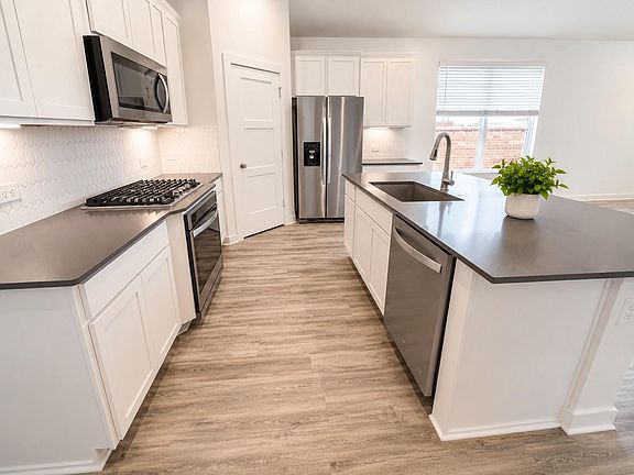 4th image of 1552 Dawn Harbor Dr
