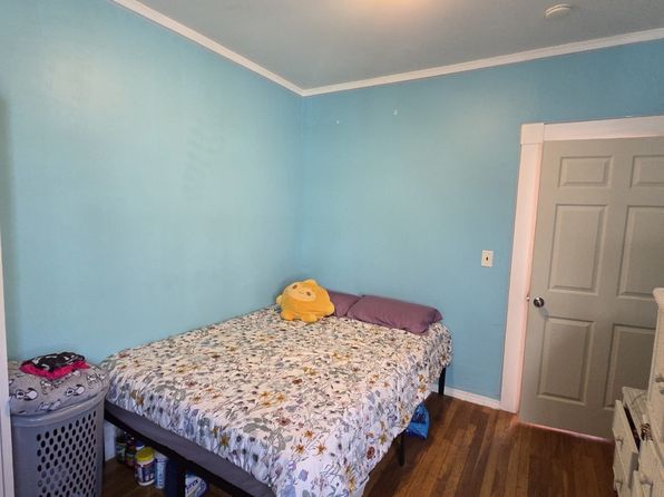31 N Common St APT 2