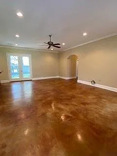 3 bed, 2.0 bath, 1861 sqft, $2,200 — Photo 3
