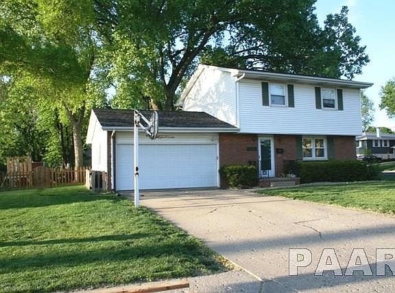 2nd image of 1805 W Kingsway Dr