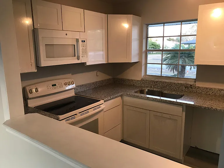 366 Madruga Ave — Photo 17