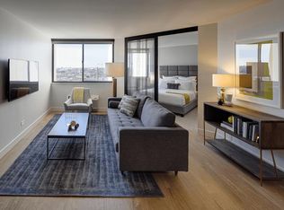 2500 N Clark St #403, Chicago, IL 60614