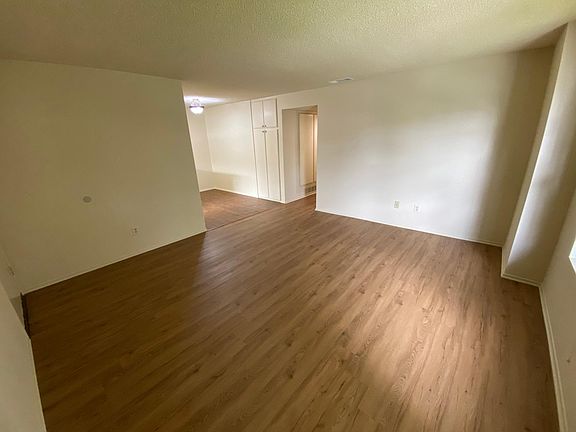 4th image of 23751 Arlington Ave APT 201
