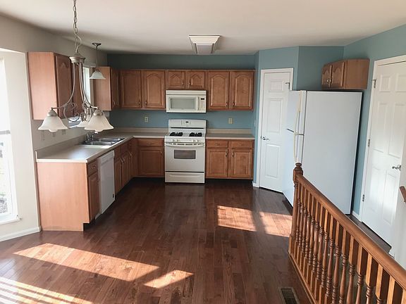 2nd image of 2547 Autumn Fields Ln