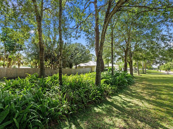 4th image of 6707 Coquina Avenue