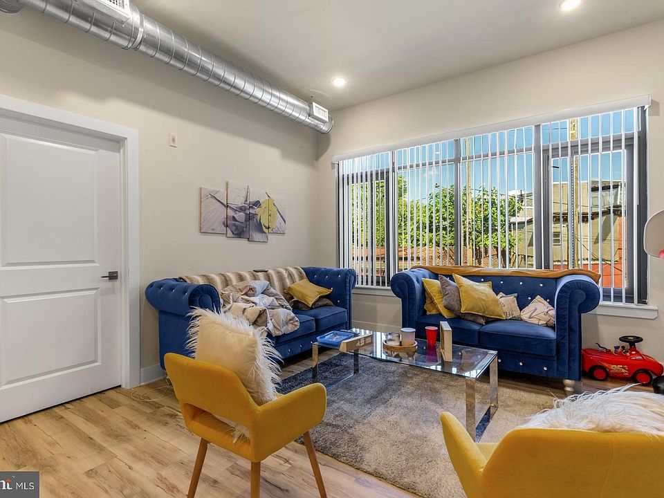 1st image of 2440-44 Kensington Ave #201
