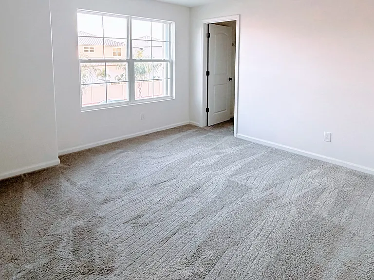 Bedroom 3, 2nd floor, walk in closet