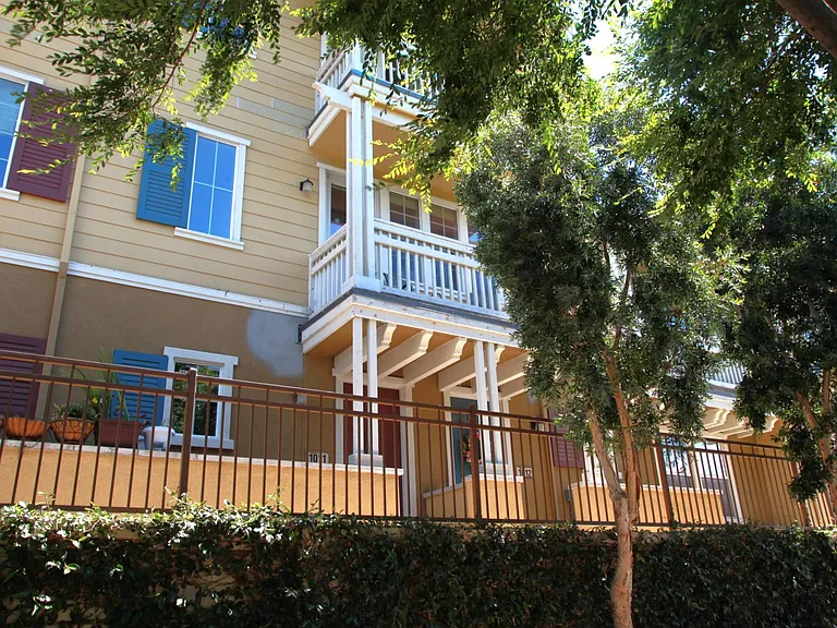 642 Bair Island Rd #1011 — Photo 30