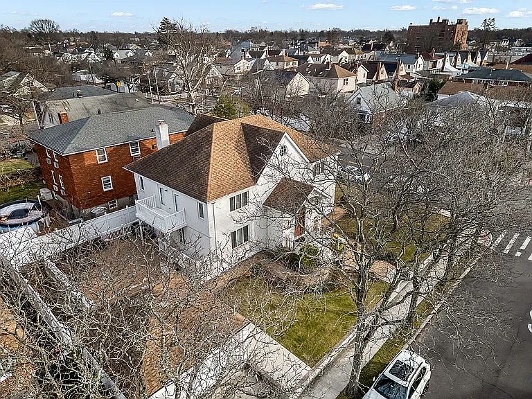 1st image of 25805 83rd Ave