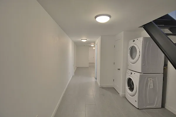 Rented by Hagstrom Management Inc | media 10