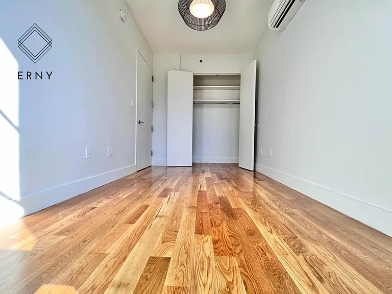 12 Ford St #6L — Photo 11