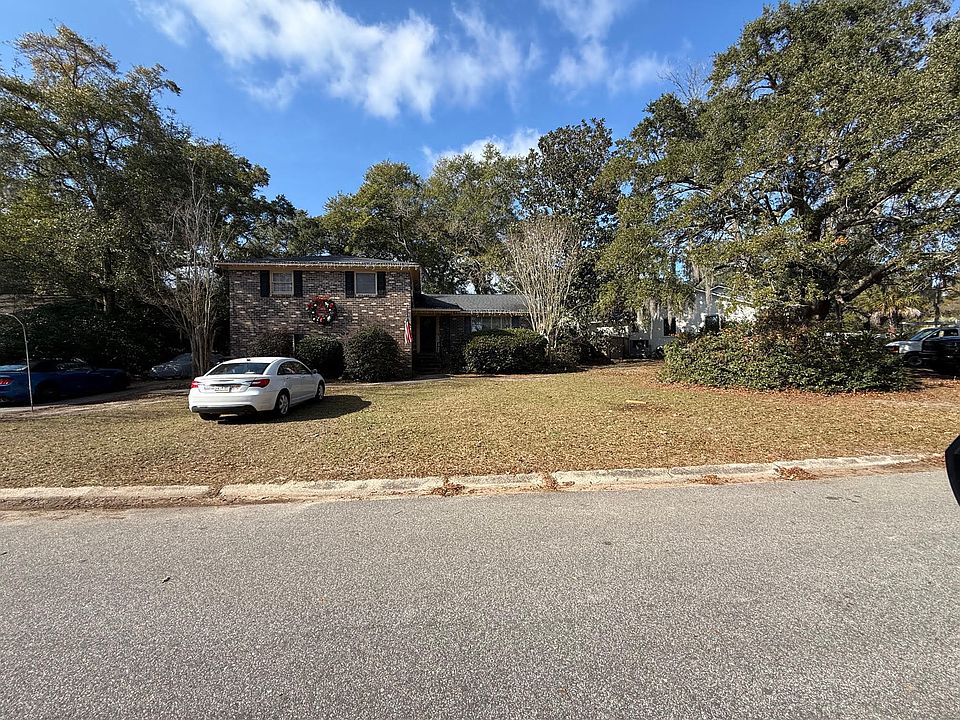 2nd image of 665 Pawley Rd