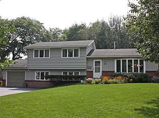 89 Woodgate Ter, Rochester, NY 14625