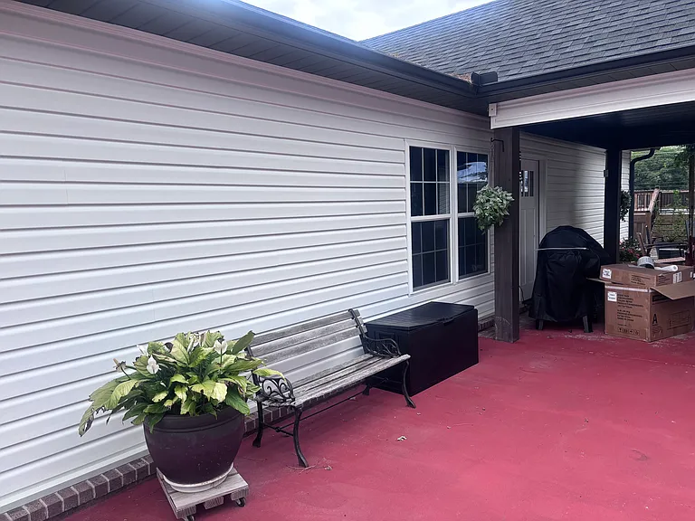 44 Old Country Ln — Photo 5