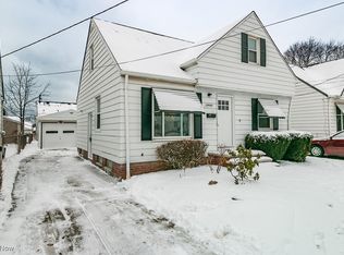 29945 Elgin Rd, Wickliffe, OH 44092