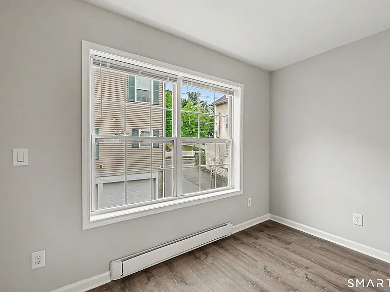 149 S Main St #D — Photo 14
