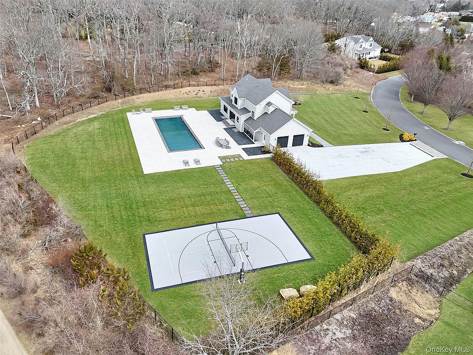 1st image of 2790 Stanley Road