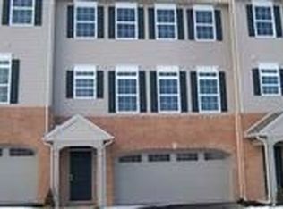 9 Vista Cir, Lemoyne, PA 17043