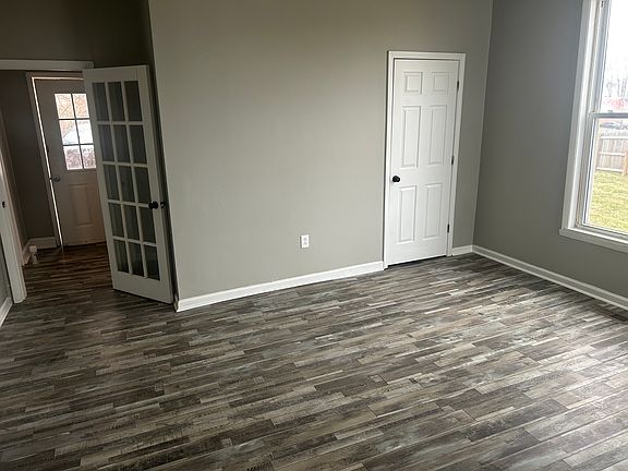 5th image of 60 Winn Ave