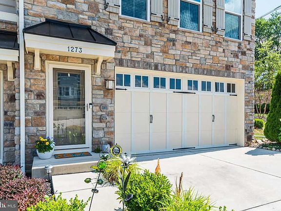 3rd image of 1273 Colonnade Ln