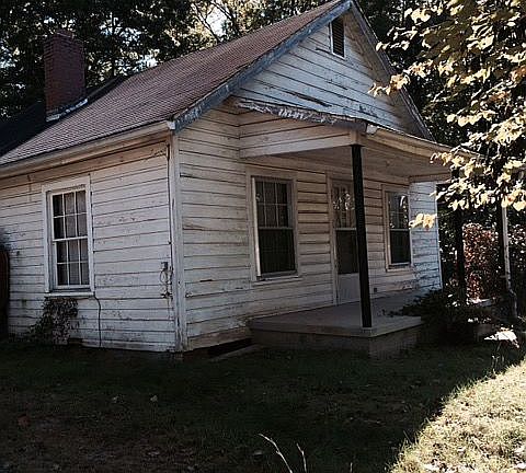 4th image of 1430 Gilreath St