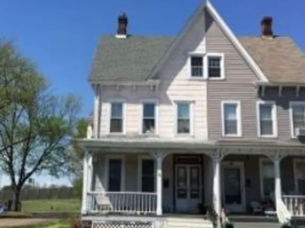 38 Green St, Morrisville, PA 19067