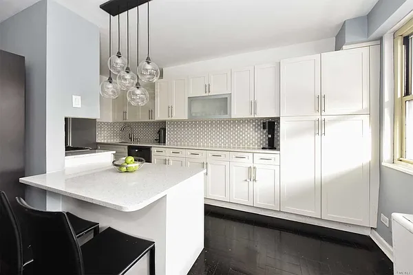 Sold by Keller Williams Realty Gold Coast | media 22