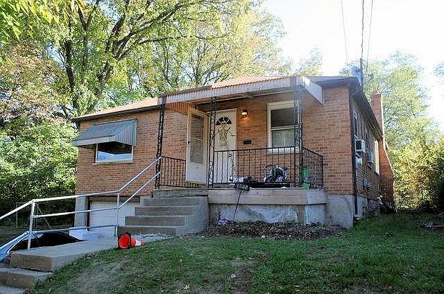 1st image of 1048 Woodlawn Ave