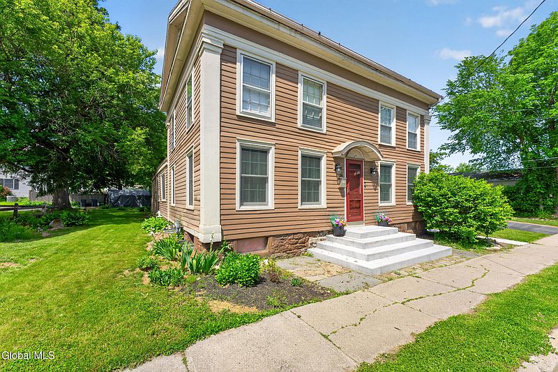 3rd image of 34 South Street