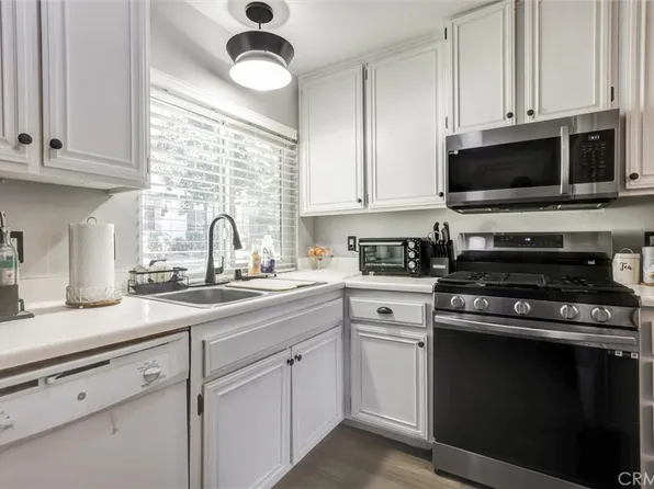 4687 Knickerbocker Ln, Riverside, CA 92501