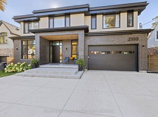 2110 Courtland Cres, Mississauga, ON L4Y 1V2