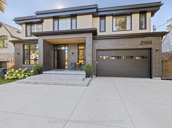 2110 Courtland Cres, Mississauga, ON L4Y 1V2