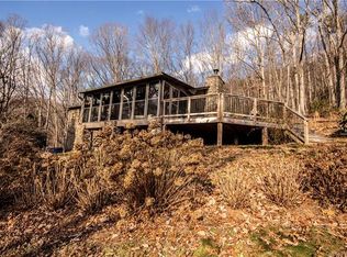 68 White Oak Dr, Candler, NC 28715
